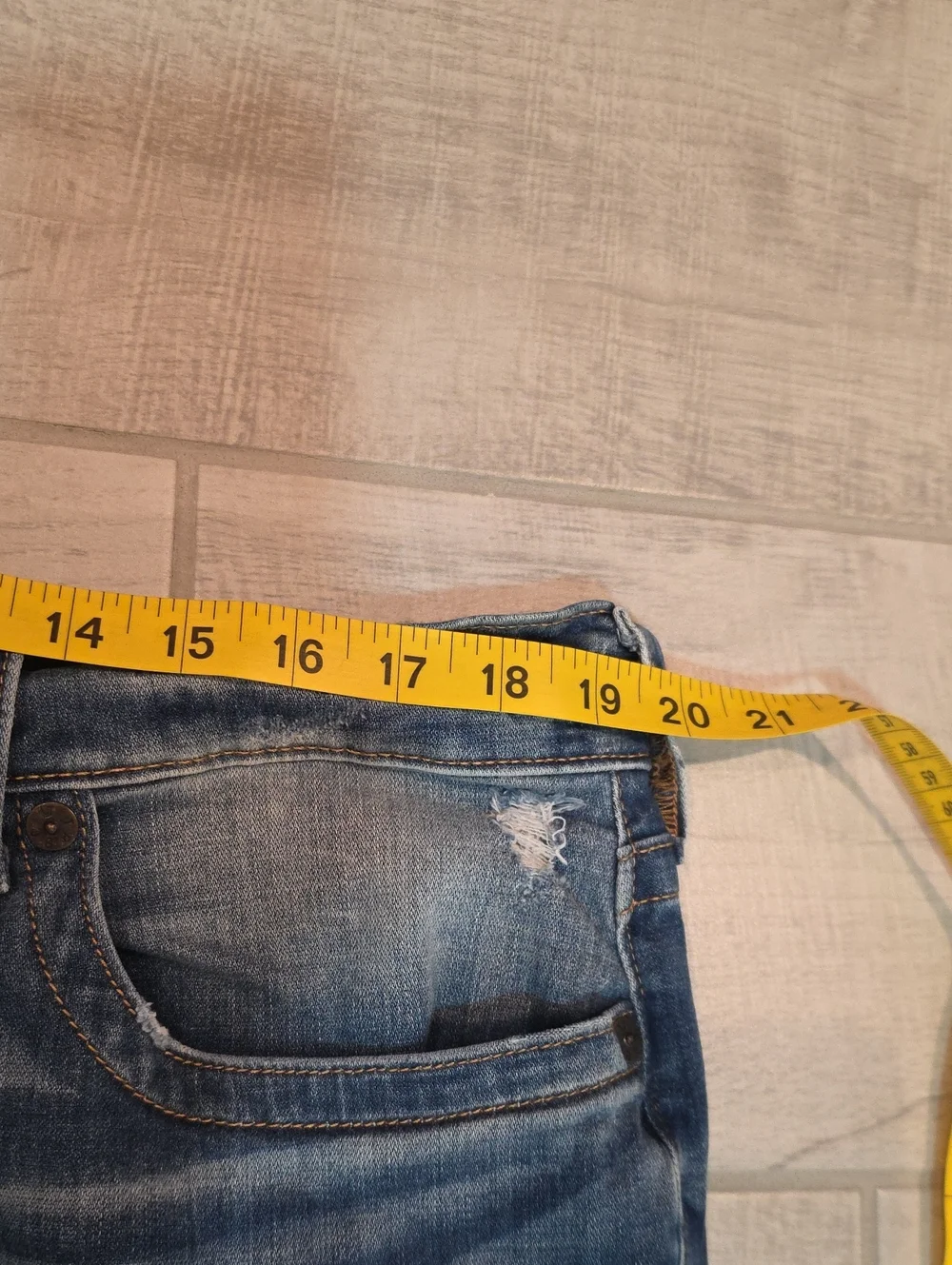 True Religion Rocco Relaxed Skinny Distressed Men's Size 38x34 Stretch
